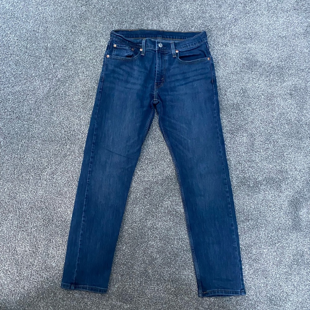 Men’s Levi Dark Jeans (size W31 L32)